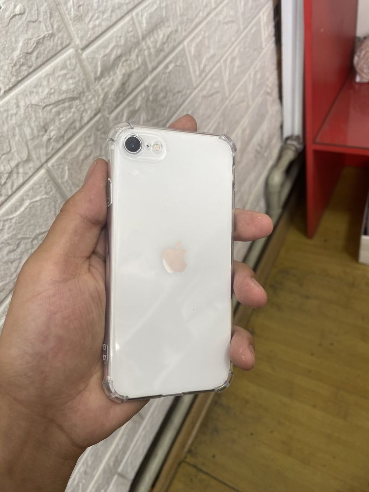 Iphone se 2020 в идеале обмен интересует классом выше с моей доплатой