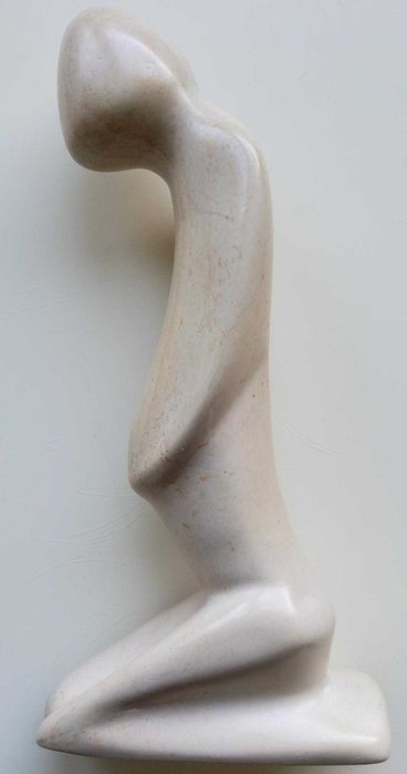 Sculptură în marmură, Înălțime 22 cm, Lățime 10 cm, Greutate 700 gr.