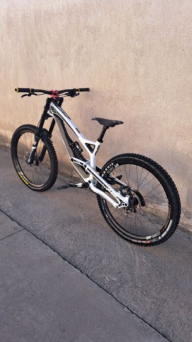 Yt tues cf carbon 2018 27.5 L