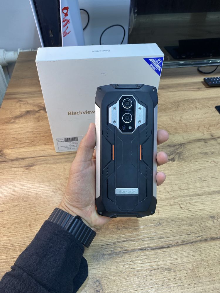 Смартфон Blackview BV9300