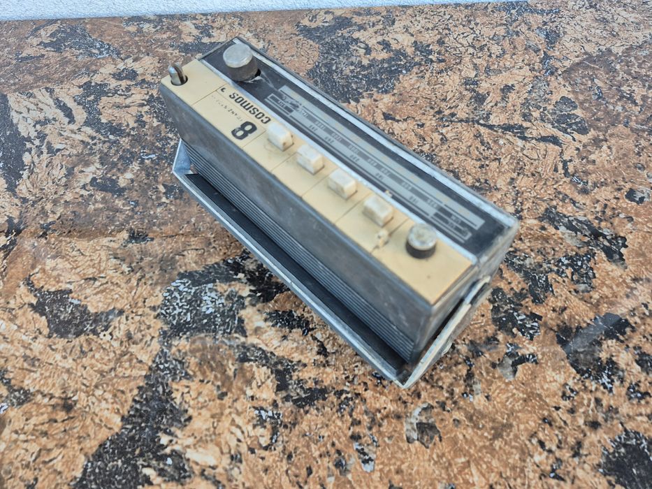 Vând Radio marca cosmos 5 made in România