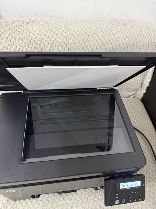 Imprimanta hp color laser jet mfp 176 n
