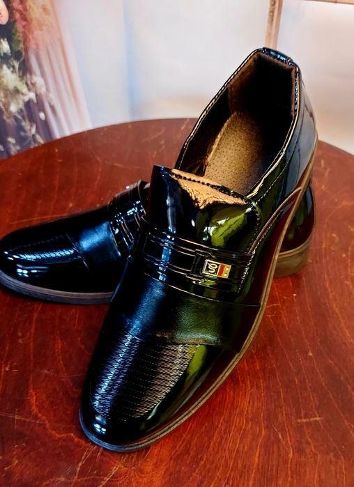 Мужские туфли продам