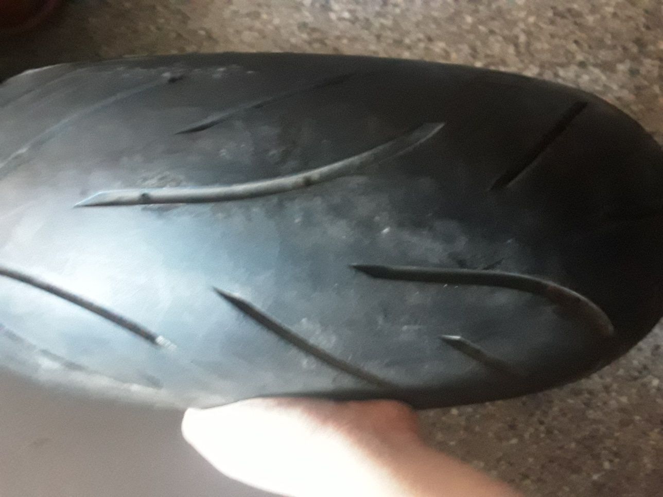 BRIDGESTONE  Моторна гума