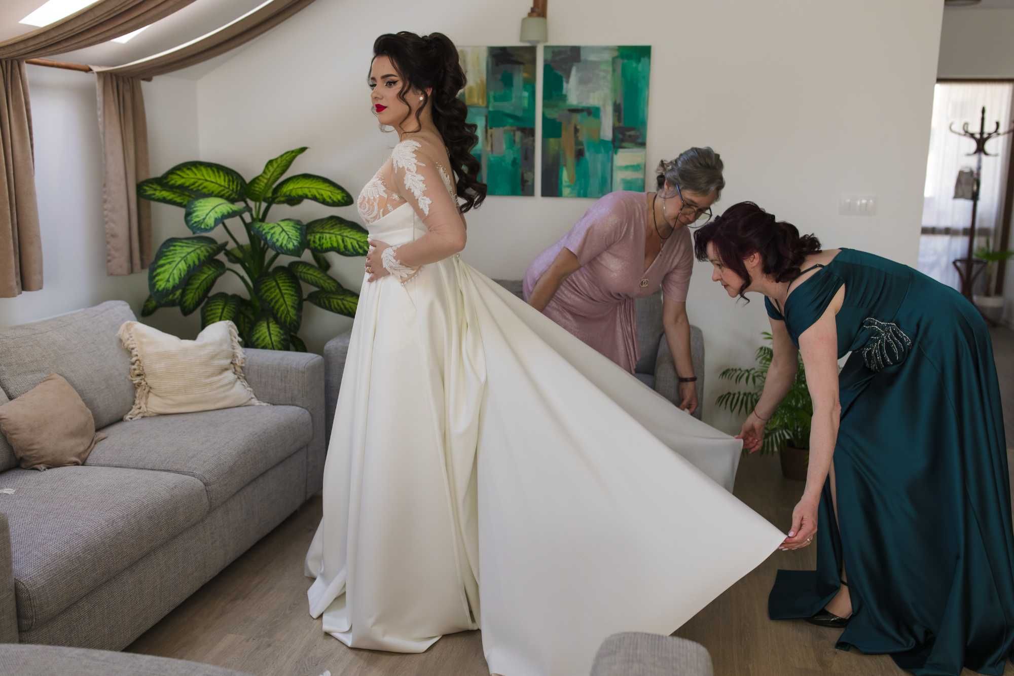 Vand rochie de mireasa