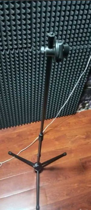 Микрофонная стойка