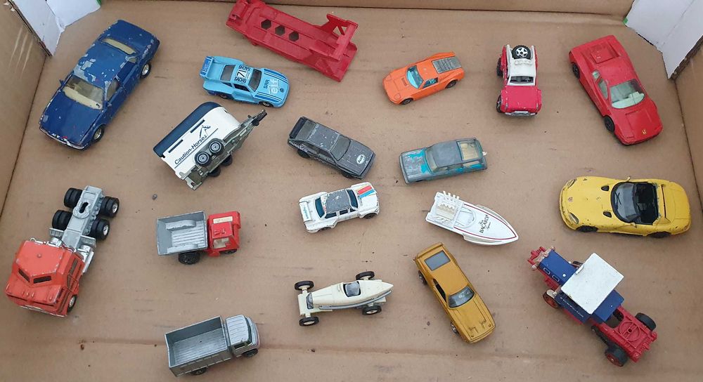 Matchbox и други ретро колички, играчки и модели