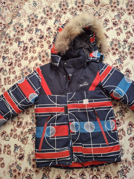 Продам куртку для мальчика