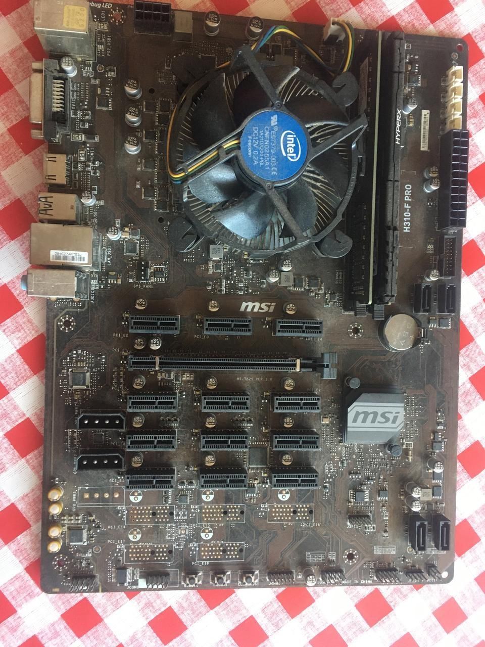 MSI B360-F Pro Mining Expert
18 GPU card PCI-E DDR4 + процесор i5 и ох