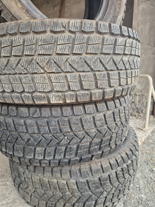 Зимние шины MAXXIS 265/60R18 ХТС 170000 тг