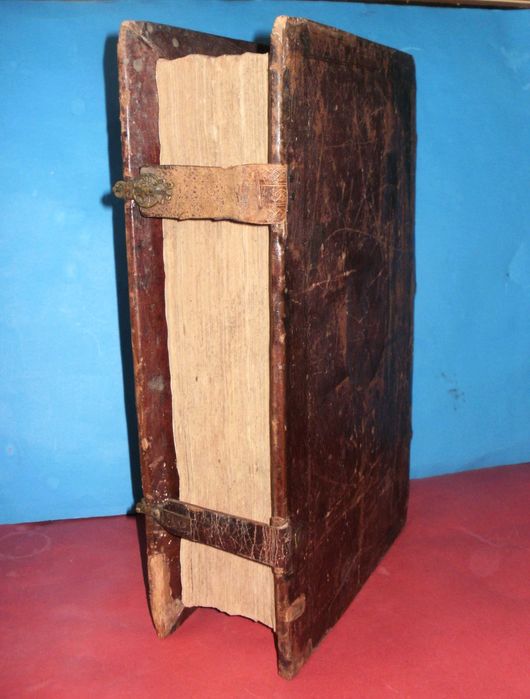 Старопечатна изключително рядка руска Библия с картинки от 1766 г.