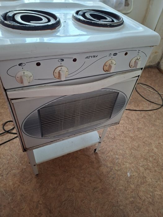 Отдам даром эл плиту б/у, рабочая