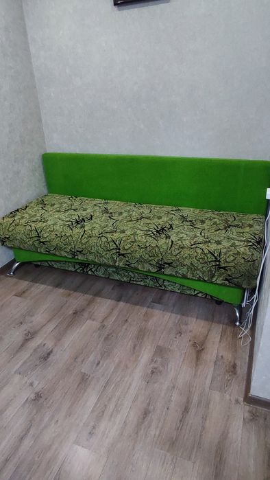 Продам диван б/у