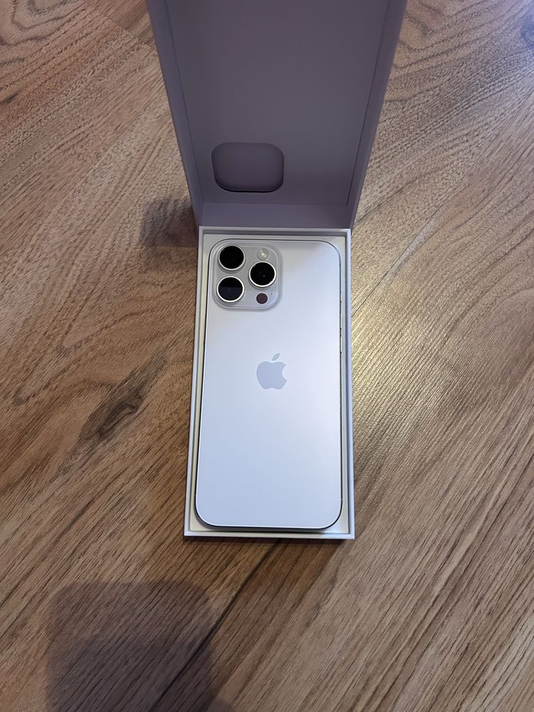 Iphone 16 pro max white 256gb