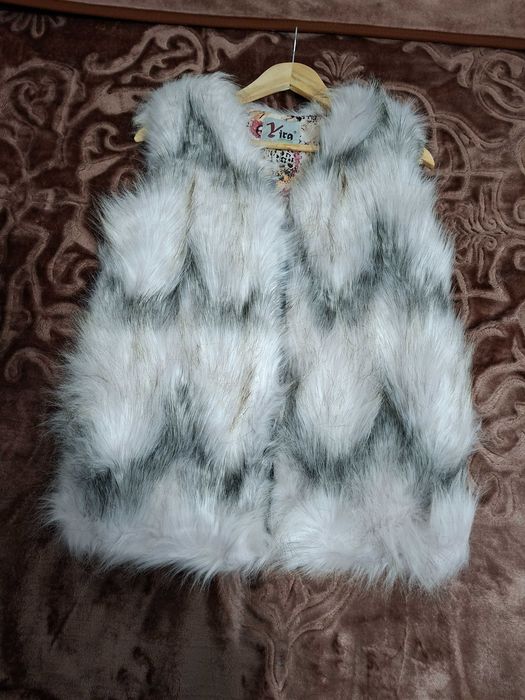 Дамски елек с косъм