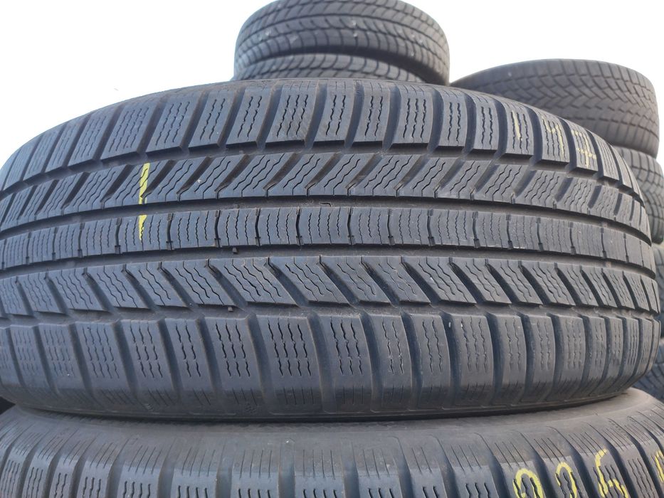 2бр Зимни Гуми 235 60 18 - Continental - DOT 2022