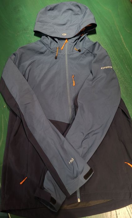 Icepeak soft shell 
Размер 54 -XL на рост 180+ идеально 
Состояние 9/1