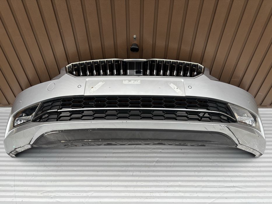 Bara fata Skoda Superb 3 cu 4 senzori cod de culoare LA7W 2015-2020