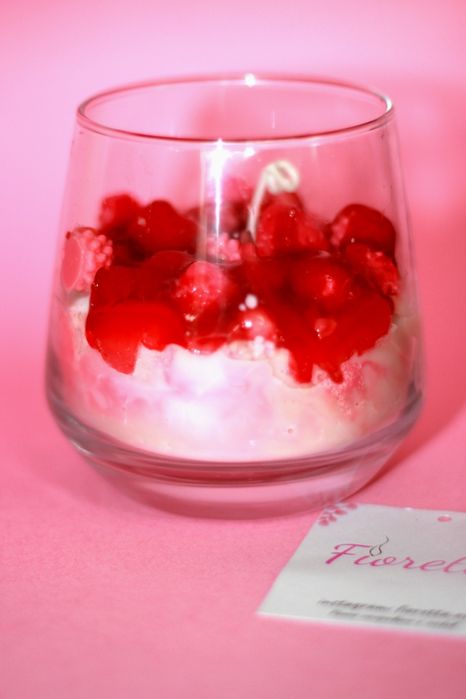 Ръчно направени свещи-десерти