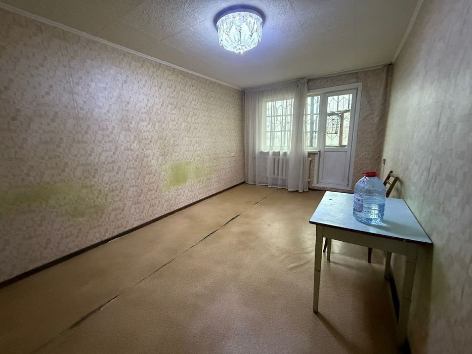 Продам 2хком квартиру район Голубого рынка.