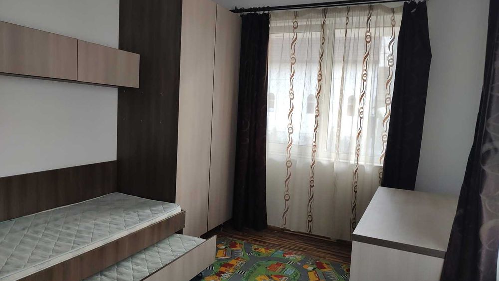 Inchiriez ap. 3 camere Strand