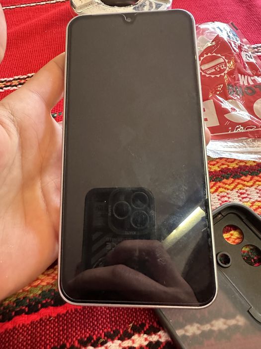 продавам телефон Galaxy A17 G5