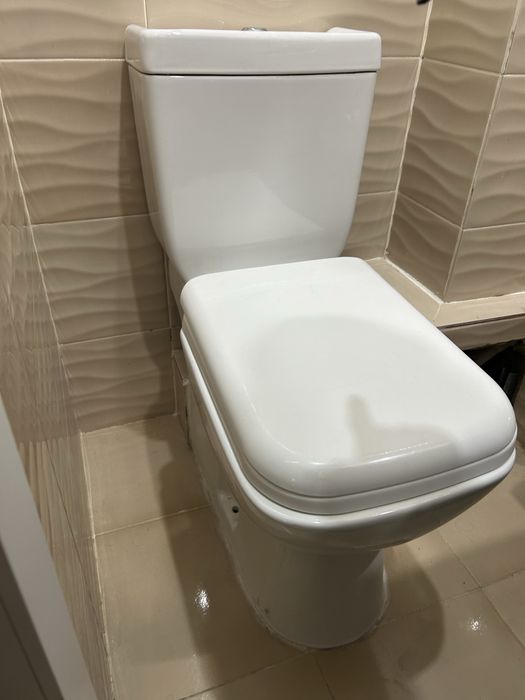 Продам Унитаз и раковину