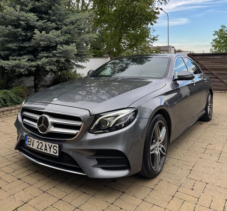 Mercedes-Benz E Mercedes E 350e/ Pachet AMG/ Plug-In Hybrid/ Panoramic/ TVA Deductibil