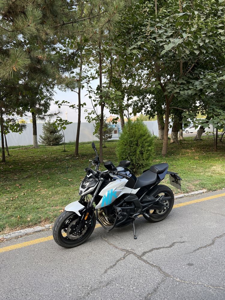 CFmoto 400nk Мотоцикл