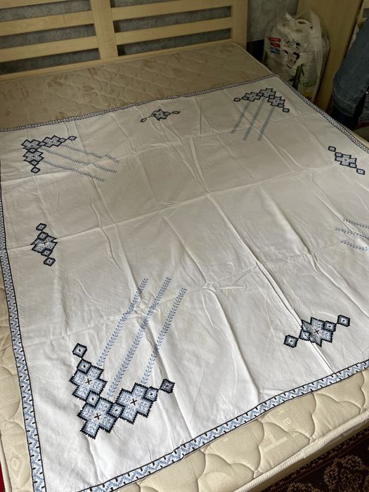 Ръчно шито на панама- кувертюра за легло/диван + покривка + калъфки