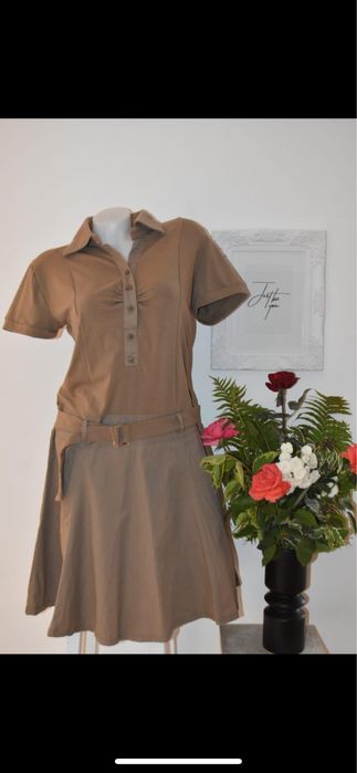 Vand rochii pret 60 bucata