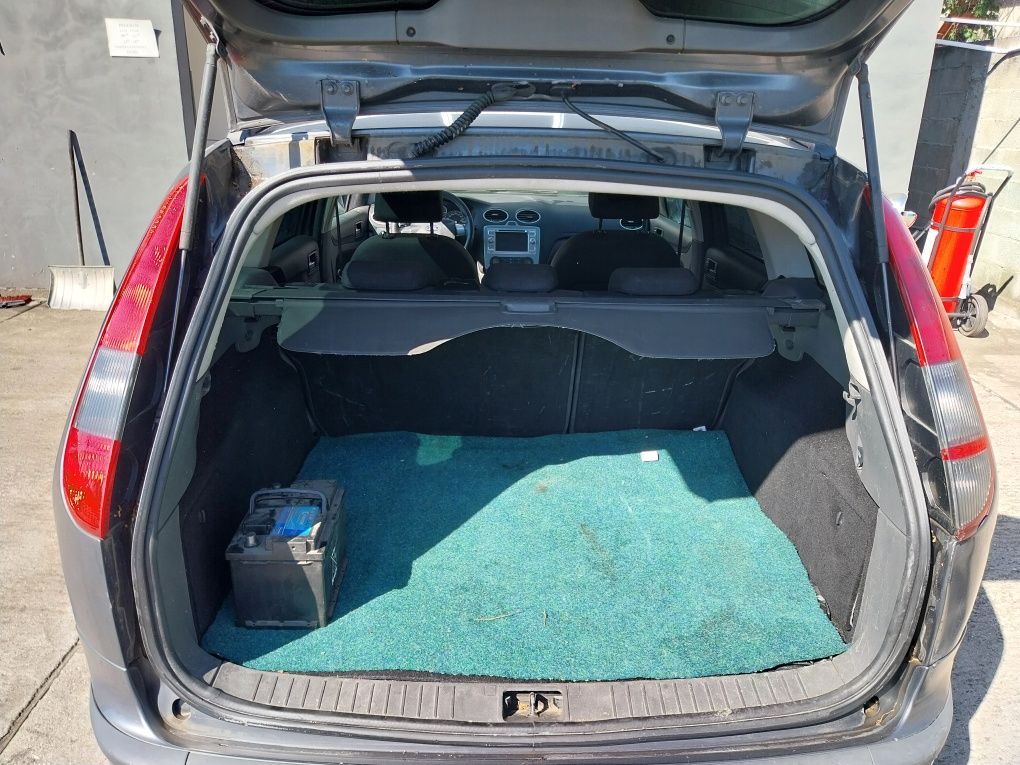 Vand ford focus 1.6 benzina 115cp