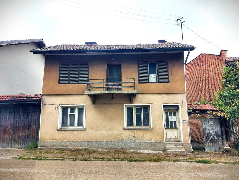 Продава къща село Орешак, обл. Ловеч,