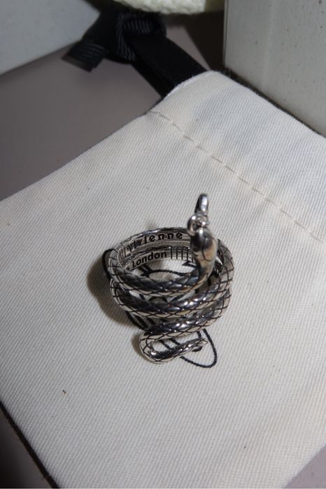 Vivienne Westwood пръстен