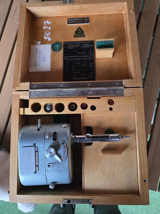 Tastograf,Aparat măsurat vibratii