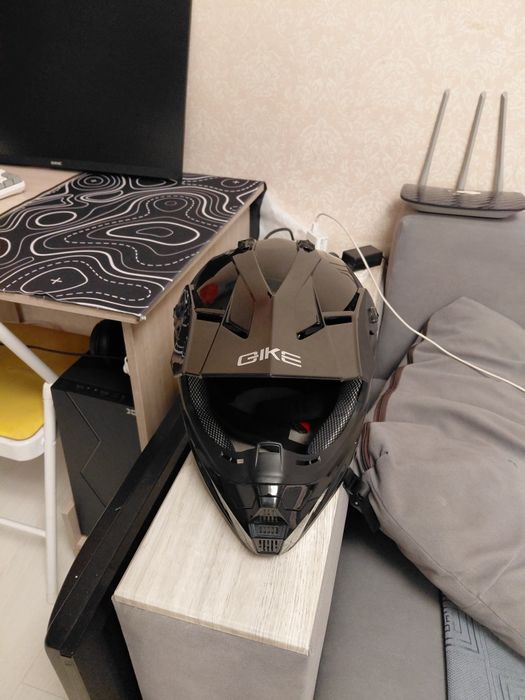продаю кросс мото шлем gike новый
