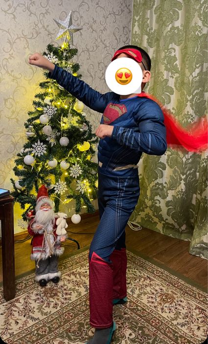 Костюм супермена