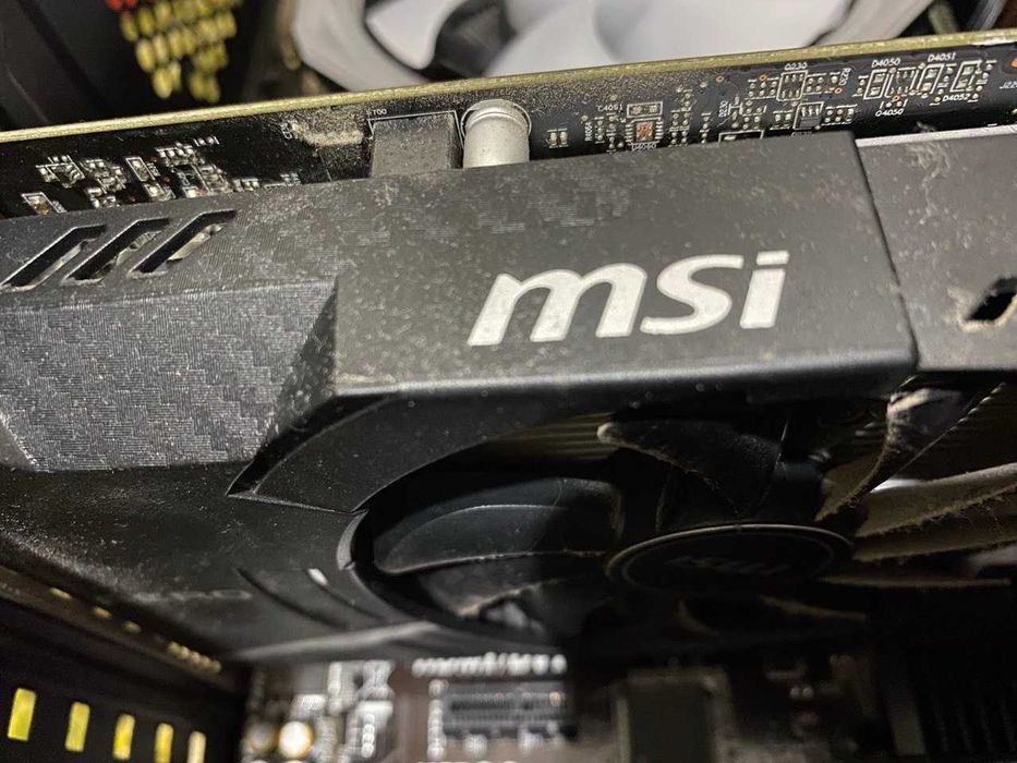 Продам видеокарту MSI RADEON     RX560