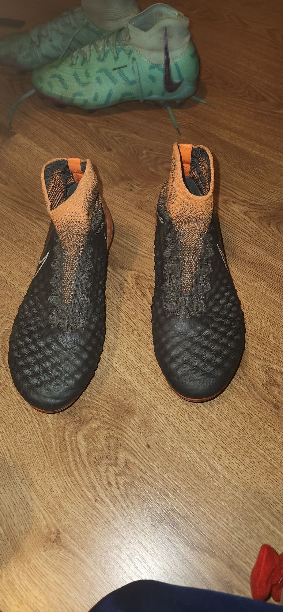 бутонки футболни обувки Nike Magista Acc 38,5 номер