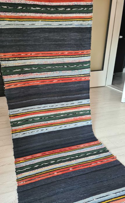 Ръчно тъкана битова черга