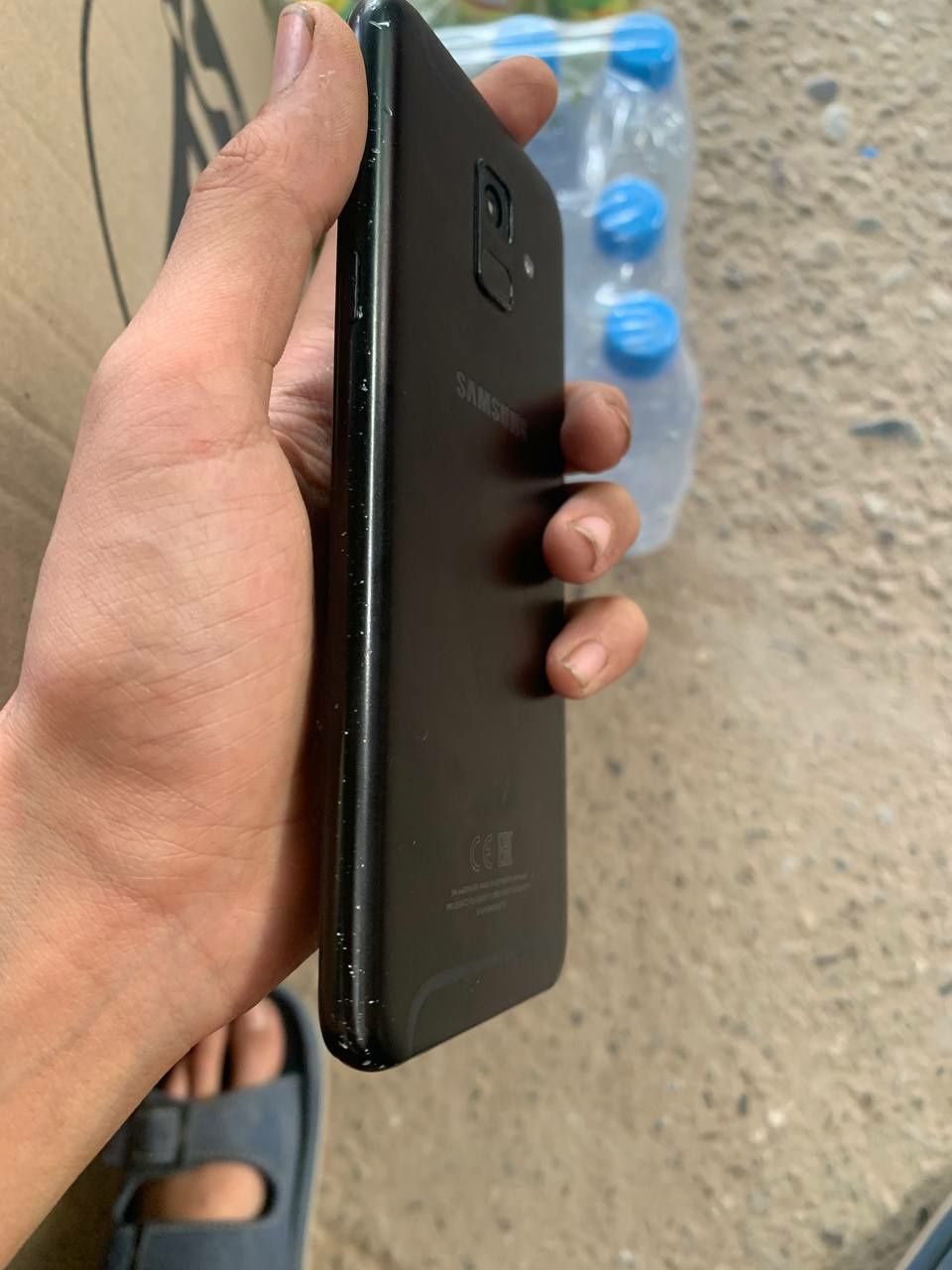 Samsung A6  ishlashi juda zor