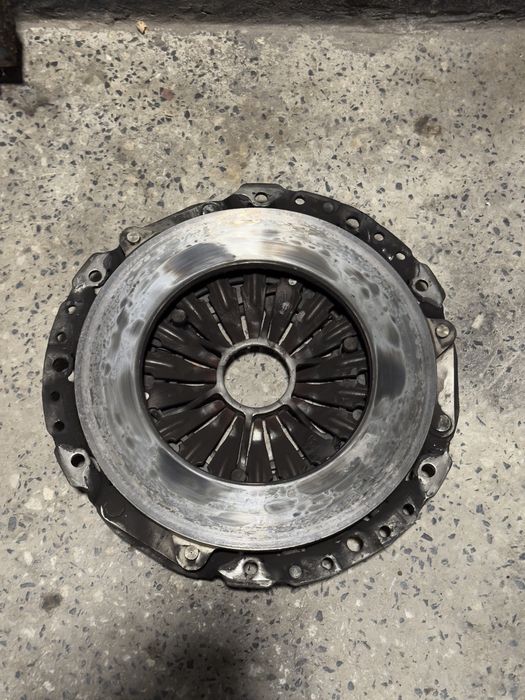 Притискателен диск luk за е46 2.8