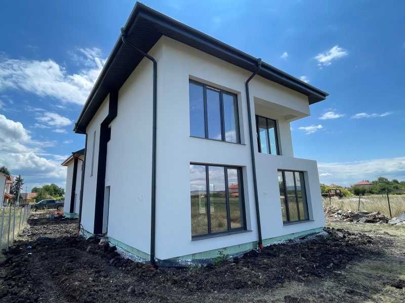 КЪЩА в гр. Костинброд