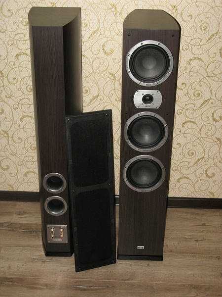 Boxe podea HECO Victa Prime 702 Espresso