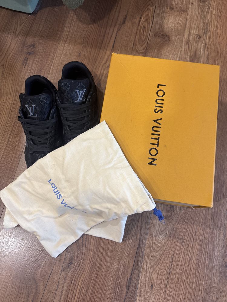 Lv sneakers Black 42 номер