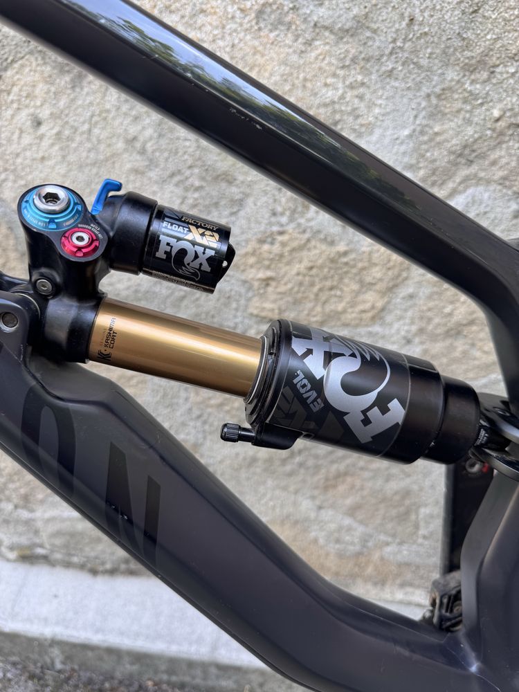 Колело Canyon Torque CF 9 L 2021