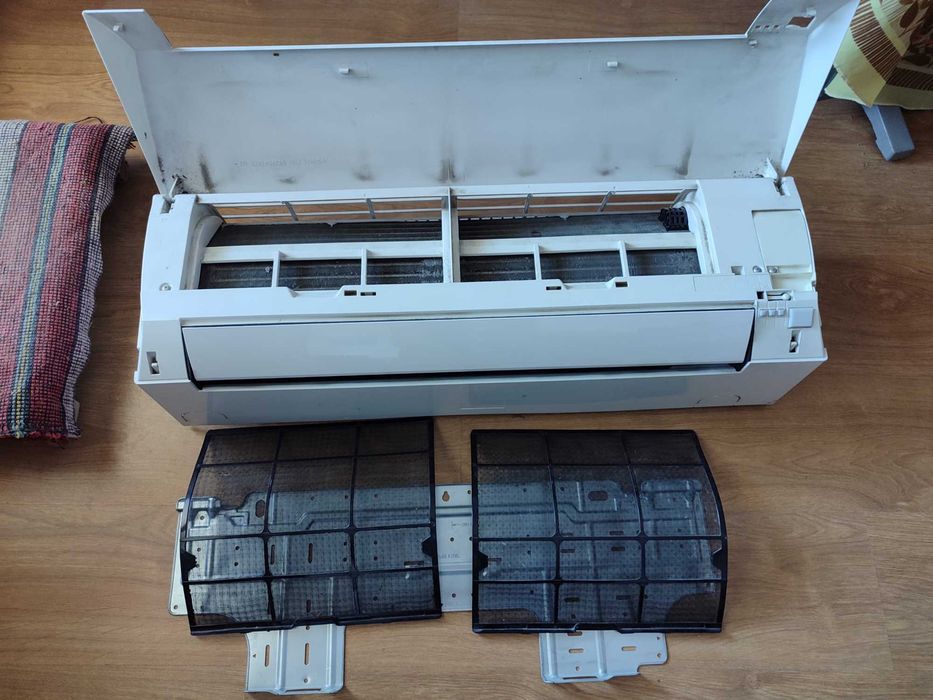 Климатик Fuji Electric ROG12LLCB – 12 000 BTU