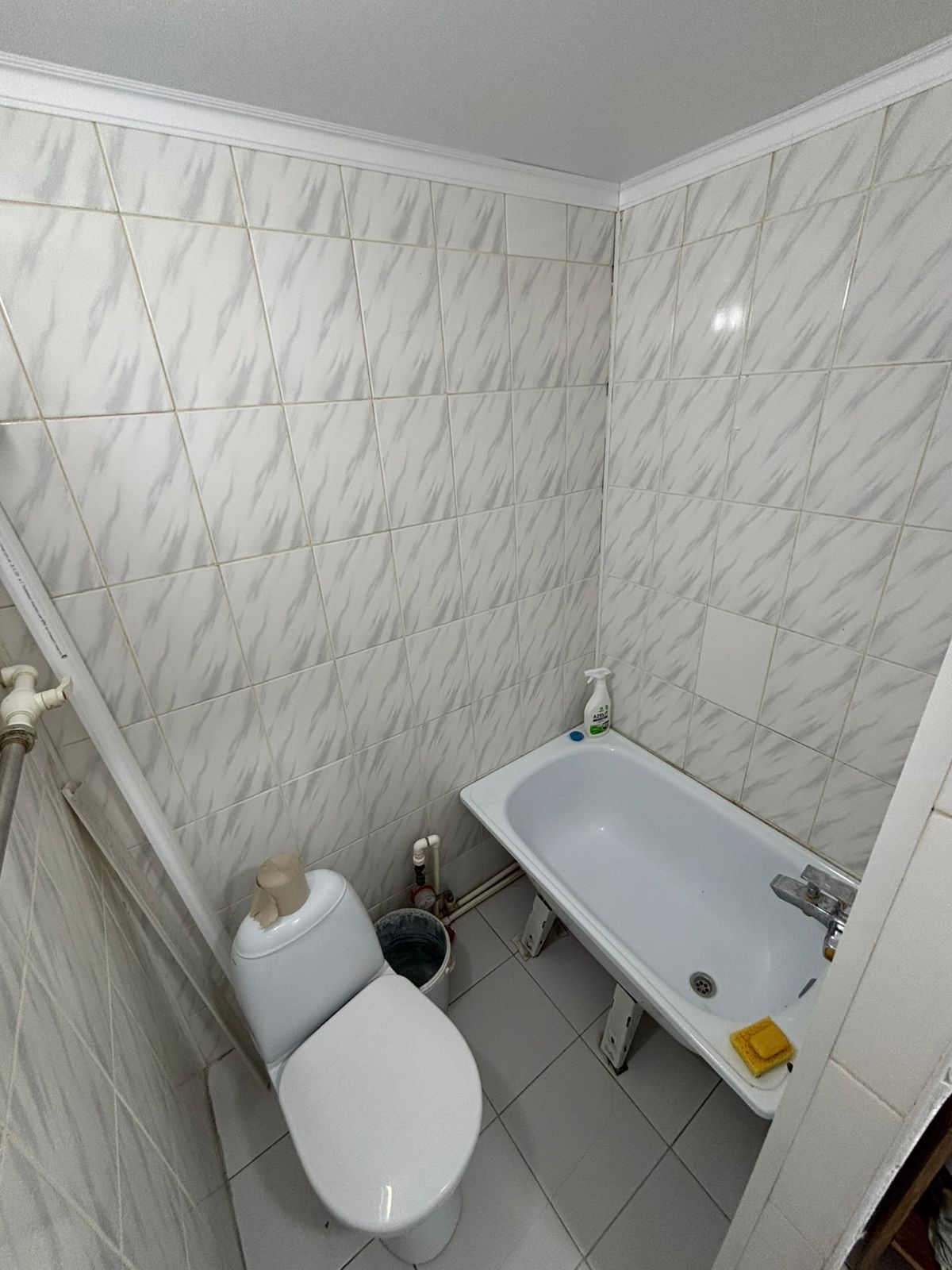 СРОЧНО!!! Продам 1 ком.кв., р-н 11 мкр, 1/9 этаж, панельный дом, 20 кв