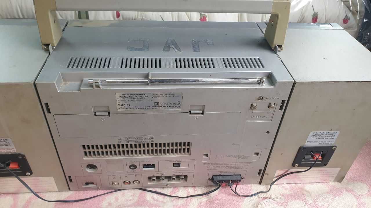 Продается магнитола JVC PC-W300