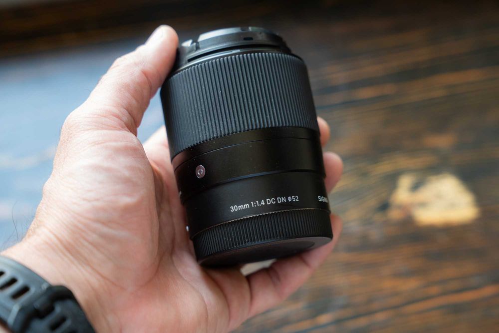 Объектив Sigma 30mm F1.4 DC DN Contemporary для Sony E